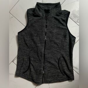 Women’s St. Johns Bay fleece vest. Charcoal grey. 2 pockets. Size L.